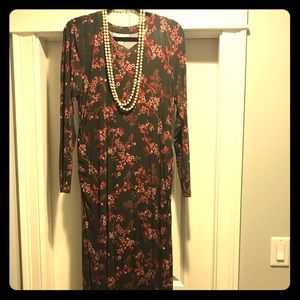 Motherhood maternity green floral long dress